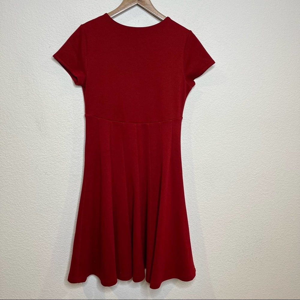 EUC Anthropologie Maeve Red V-Neck Short Sleeve Fit-and-Flare Dress in Medium - Picture 7 of 11